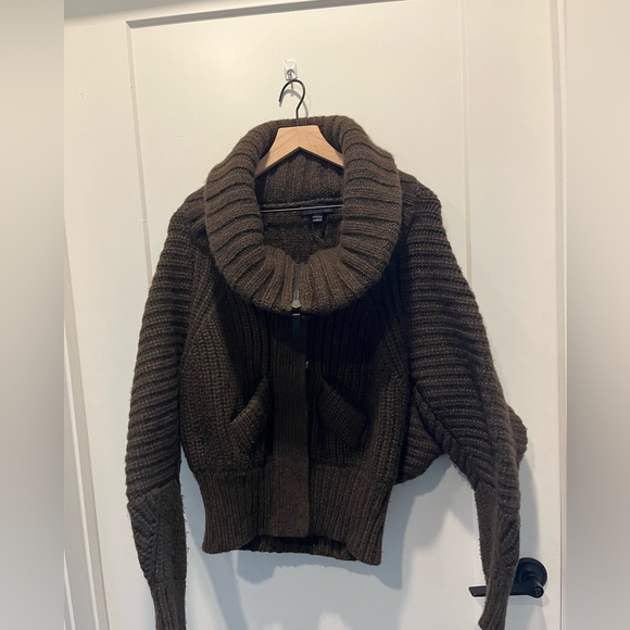 Burberry Prorsum Luxury Wool Zip-up Cardigan > Kindness Calloway - Picture 6 of 17